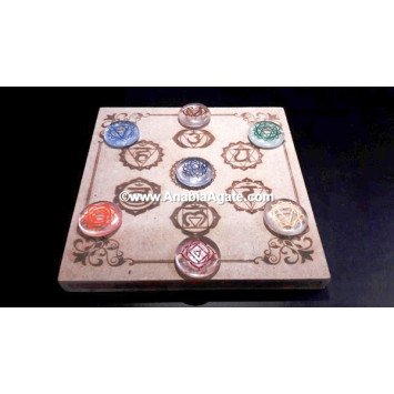 Colorful Chakra Engraved Crystal Disc Set with Chakra Etched 7-Hole Wooden Box