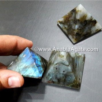 Labradorite Baby Pyramid - Handcrafted Gemstone Décor