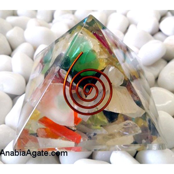 Mix Gemstone Chips Orgone Pyramid for Healing Energy