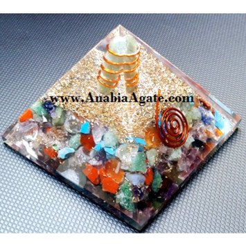 Mix Gemstone Orgone Pyramid With Green Aventurine Point