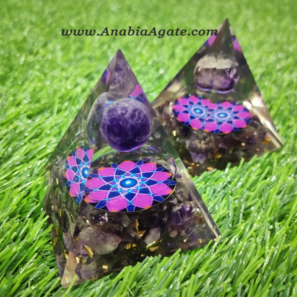 Amethyst Lotus Flower Chakra Orgone Pyramid - Energy Healing Meditation Tool