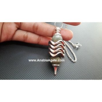 Green Aventurine Pendulum - Find Your Balance with Crystal Divination