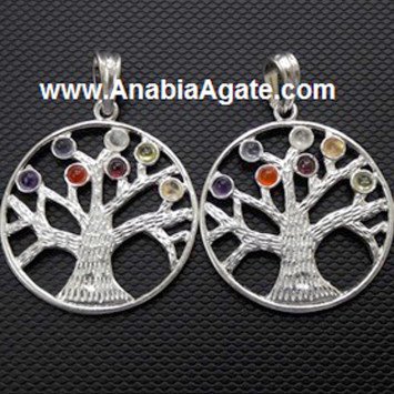 Chakra Metal Tree of Life Pendant - Balance Your Energy with this Exquisite Jewelry